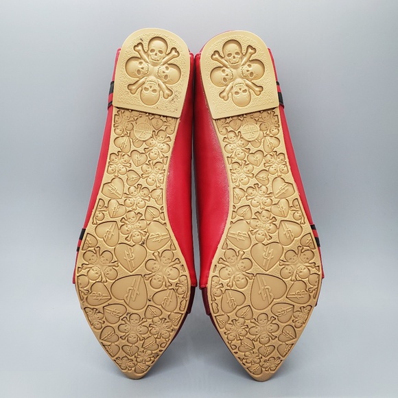 Red Crayon Flats - Picture 4 of 6